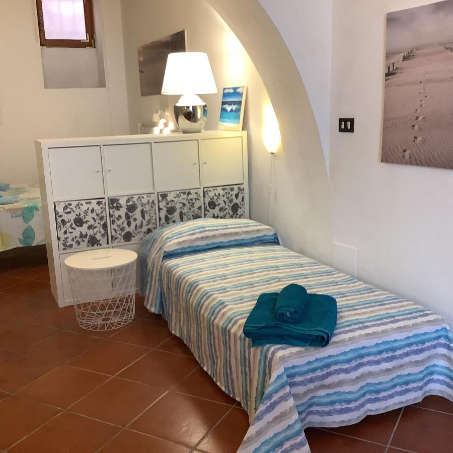 La Casetta Nel Borgo Termoli Exterior photo