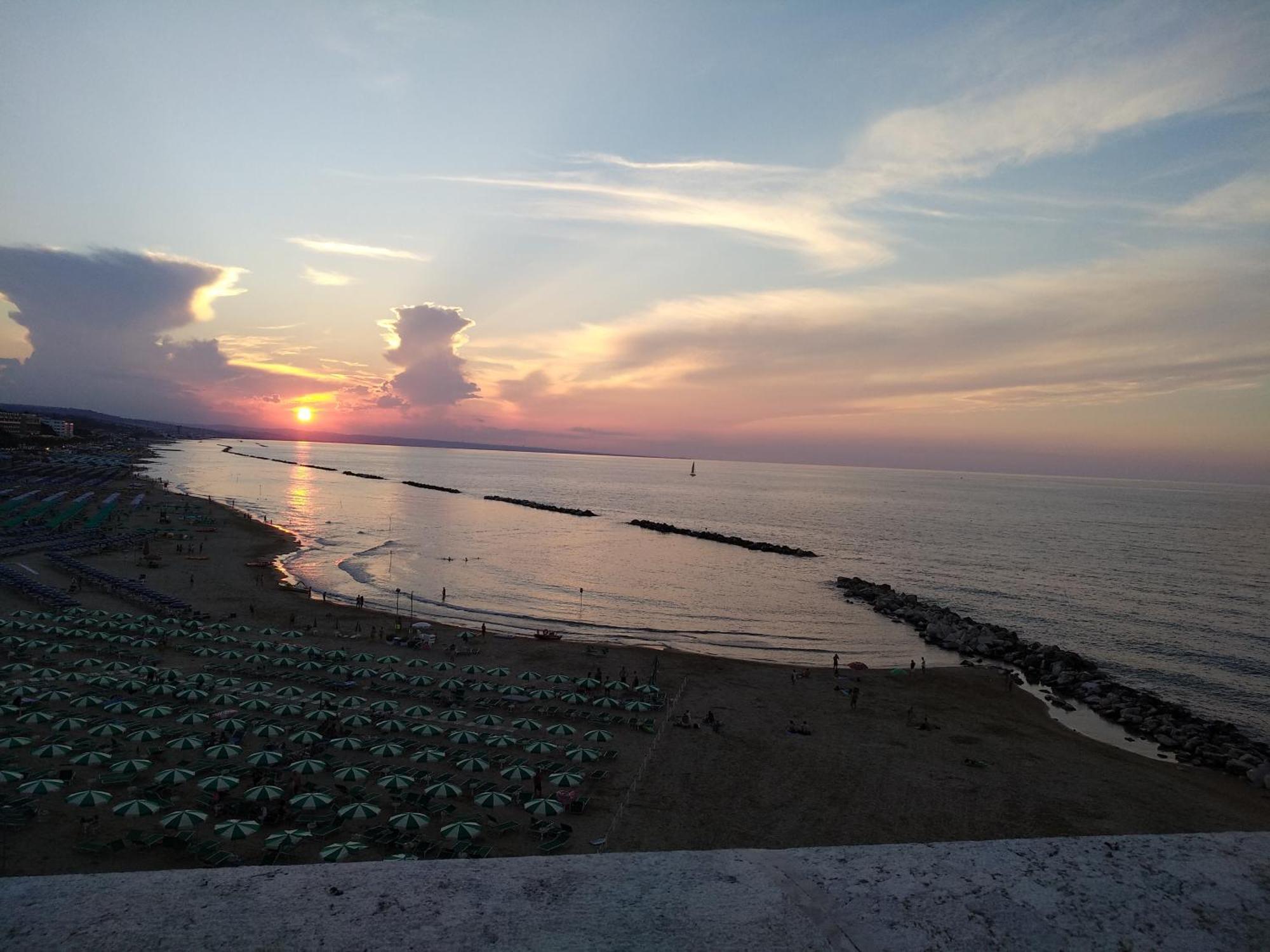 La Casetta Nel Borgo Termoli Exterior photo